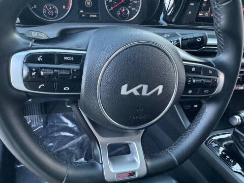 2022 Kia K5