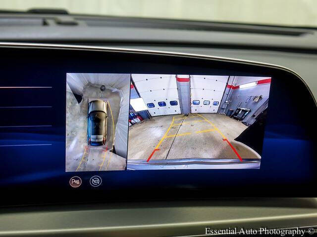2024 Cadillac LYRIQ Luxury 1