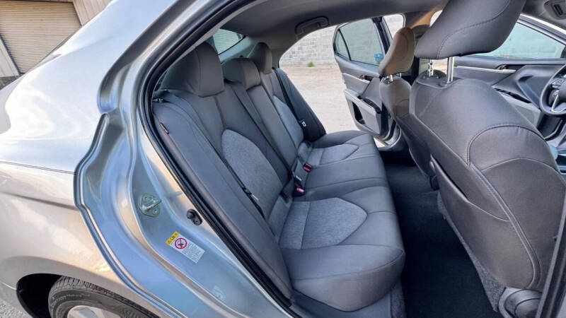 2018 Toyota Camry LE