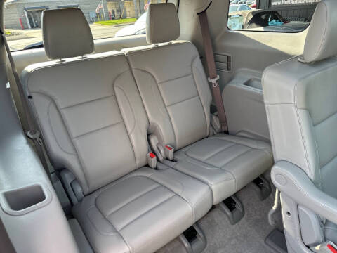 2017 GMC Acadia SLT-1