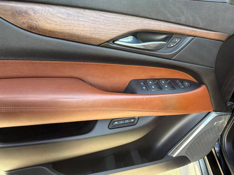 2015 Cadillac Escalade Luxury