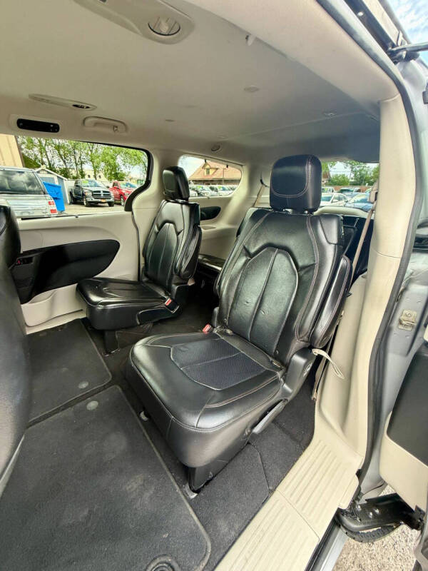 2018 Chrysler Pacifica Touring L