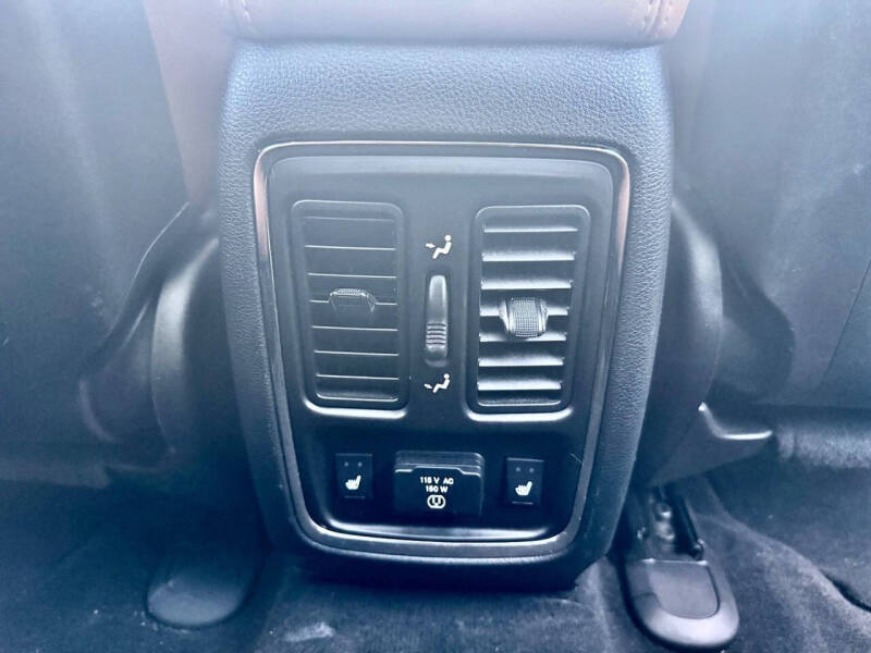 2012 Jeep Grand Cherokee Overland