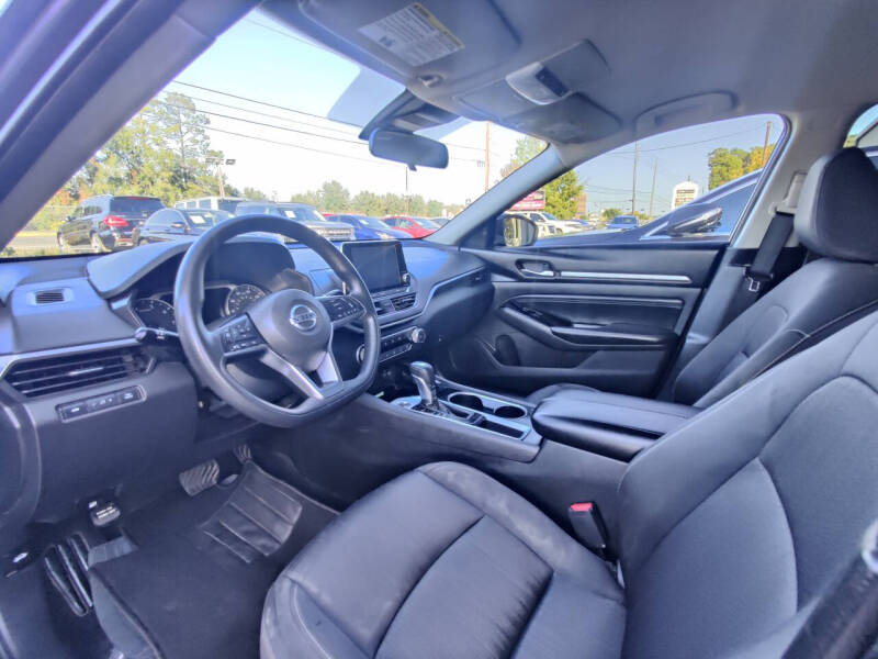 2021 Nissan Altima 2.5 SV