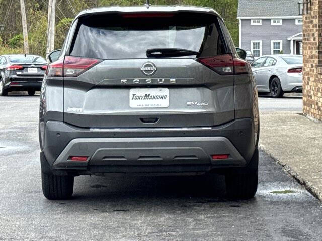 2022 Nissan Rogue SV