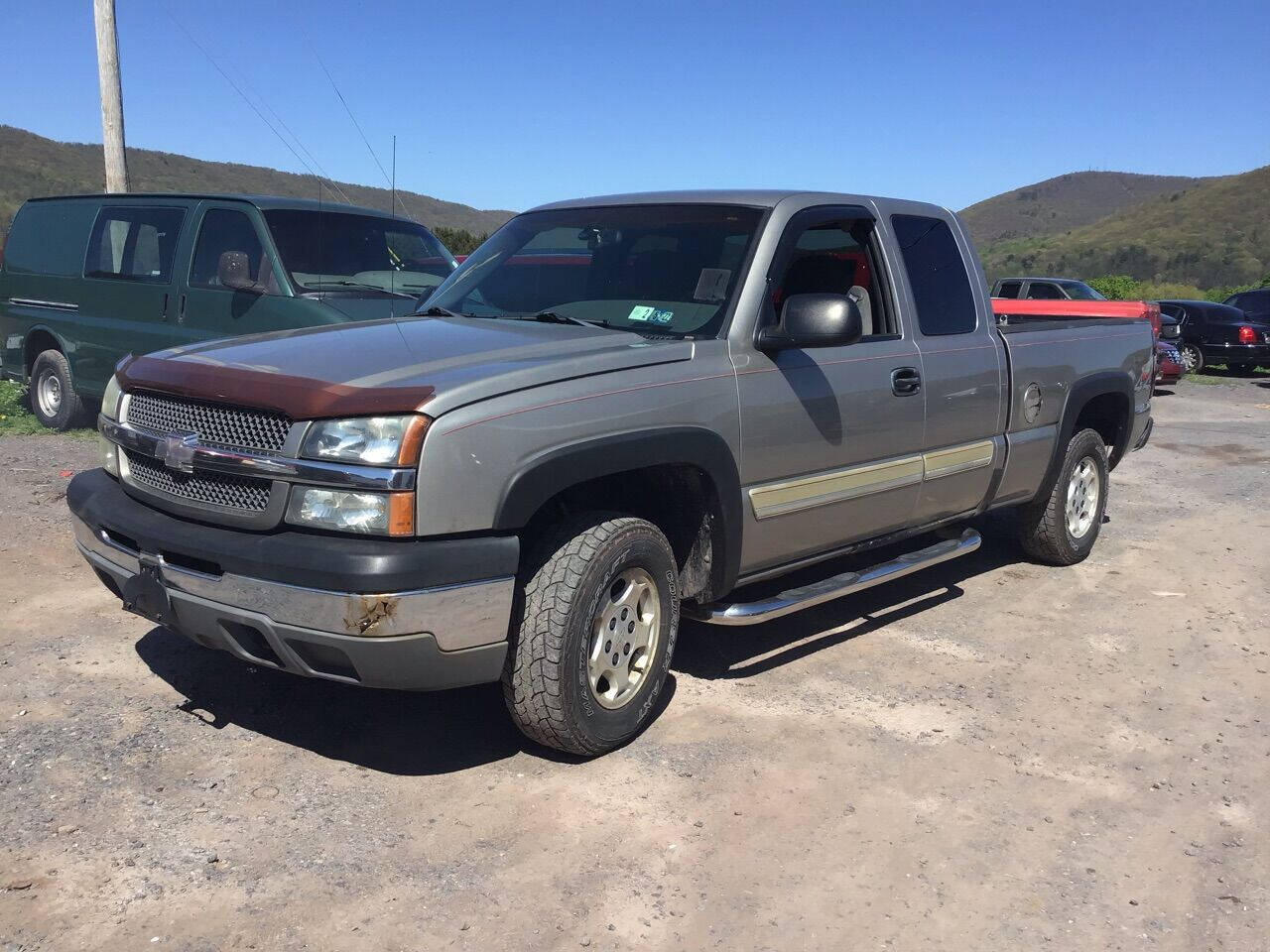 Tan 2003 Chevrolet Silverado 1500 LS 4dr Extended Cab LS 4WD SB 1