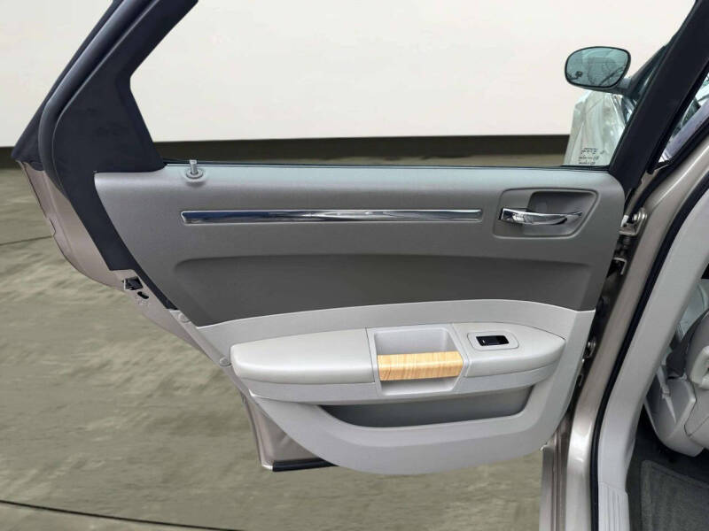 2008 Chrysler 300 Limited