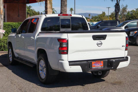 2022 Nissan Frontier SV