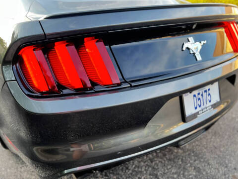 2015 Ford Mustang V6