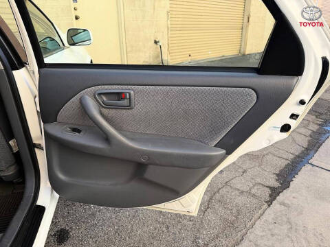 2000 Toyota Camry