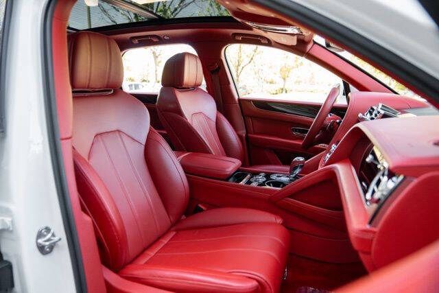2022 Bentley Bentayga V8