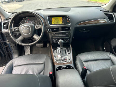 2011 Audi Q5 3.2 quattro Premium Plus