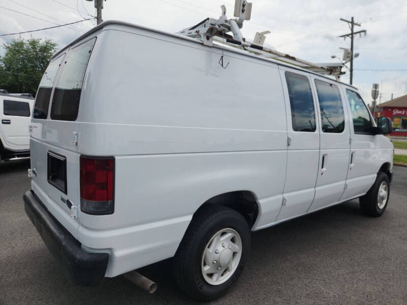 2009 Ford E-Series E-150