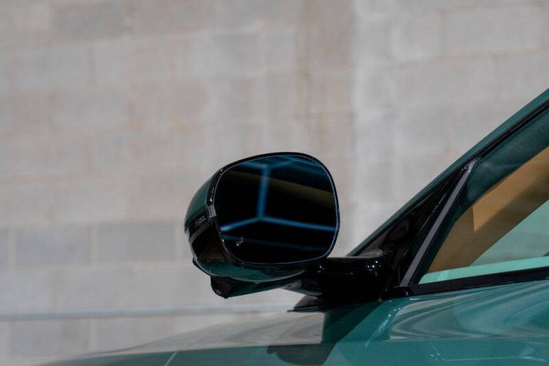 2024 Aston Martin DB12 V8