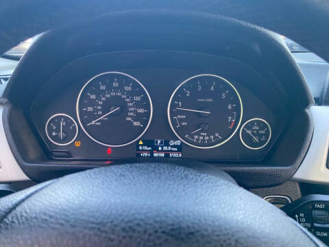 2018 BMW 3 Series 320i