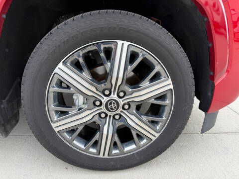 2023 Toyota Sequoia Capstone