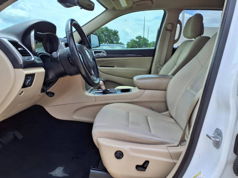 2020 Jeep Grand Cherokee Laredo E