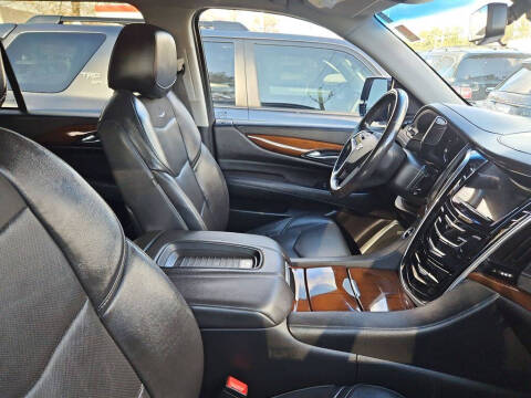 2020 Cadillac Escalade Premium Luxury