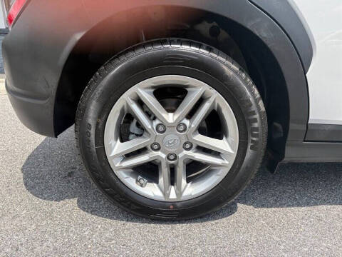 2023 Hyundai Kona SE