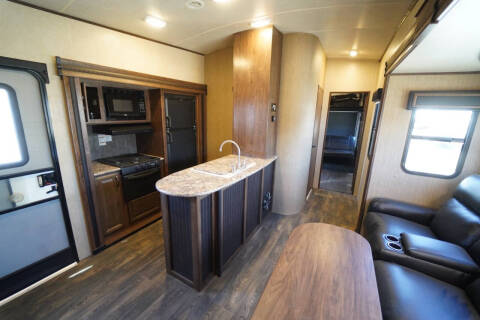 2017 Cruiser RV Stryker 3010