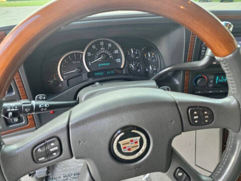 2004 Cadillac Escalade