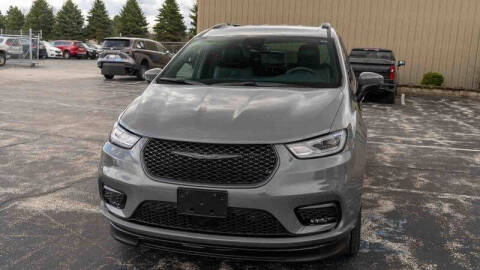 2023 Chrysler Pacifica Touring L