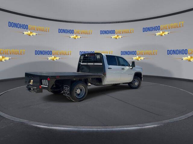 2026 Chevrolet Silverado 3500HD CC Work Truck