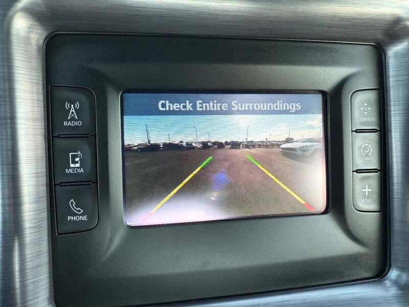 2015 Dodge Challenger R/T Shaker