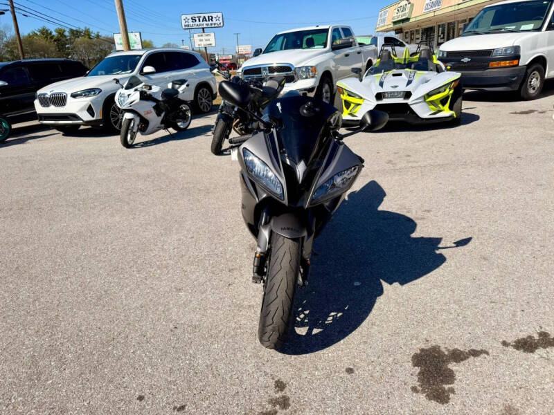 2016 Yamaha YZF-R6 (Matte Gray)