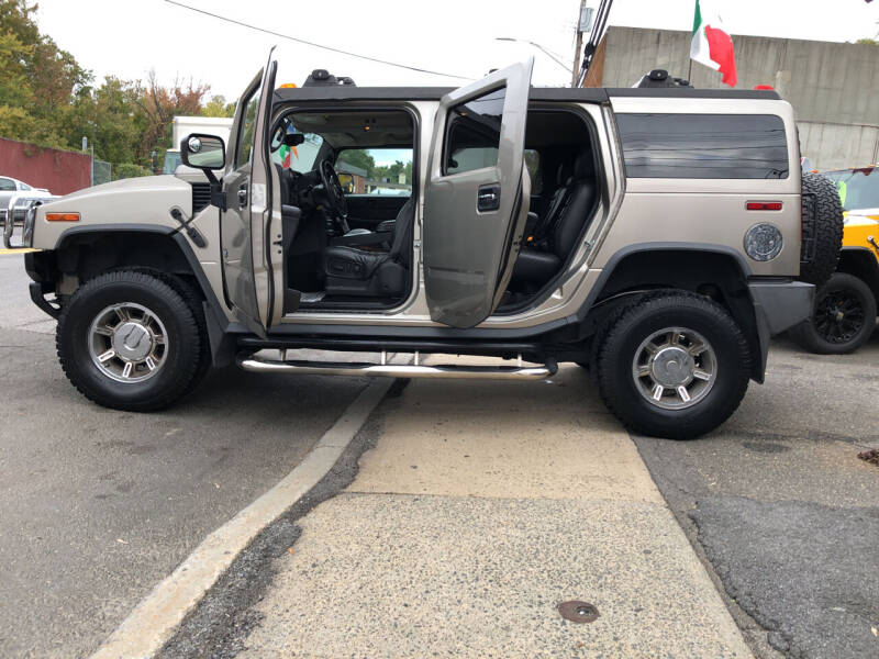 2005 HUMMER H2 Lux Series