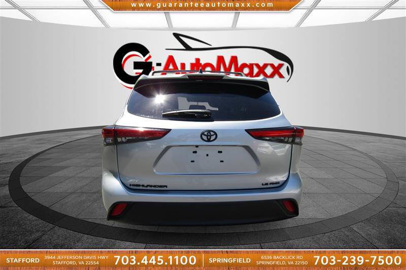 2022 Toyota Highlander LE