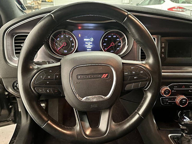 2017 Dodge Charger SE