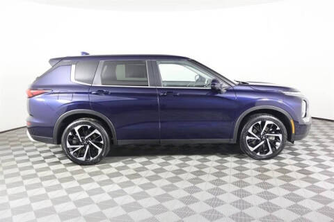 2023 Mitsubishi Outlander SE