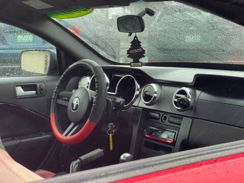 2007 Ford Mustang V6 Deluxe