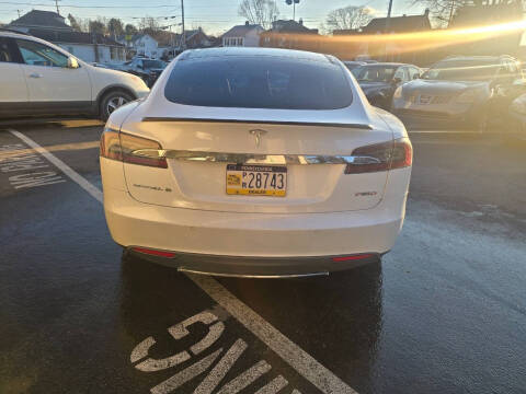 2015 Tesla Model S P85D