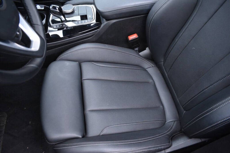 2024 BMW X4 xDrive30i