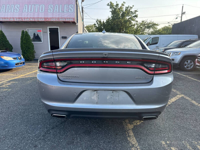 2016 Dodge Charger SXT