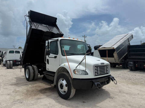 2011 Freightliner M2 106