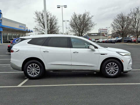 2024 Buick Enclave Essence