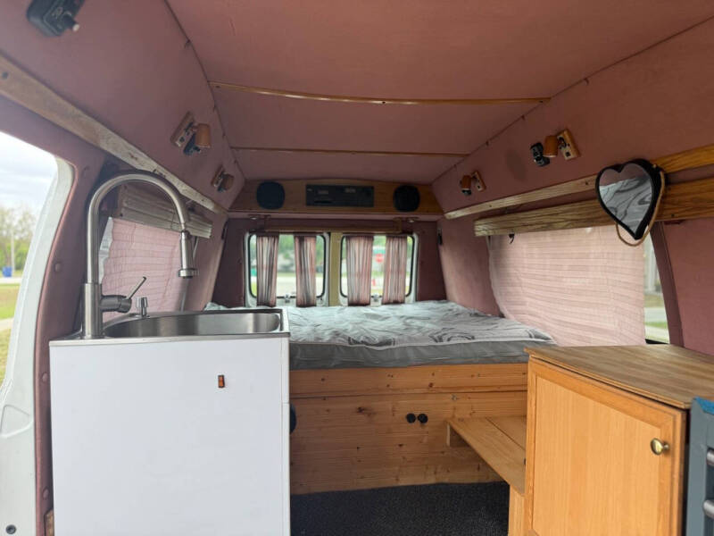 1992 Dodge Ram Van B250 Maxi