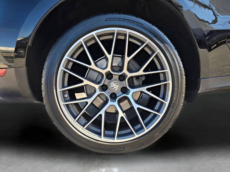 2020 Porsche Macan S