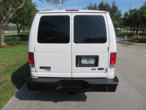 2014 Ford E-Series E-350 SD XLT