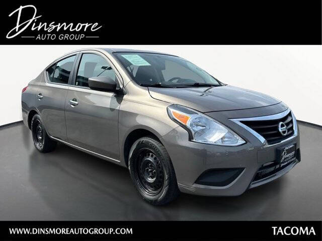 2015 Nissan Versa 1.6 SV CVT's photo