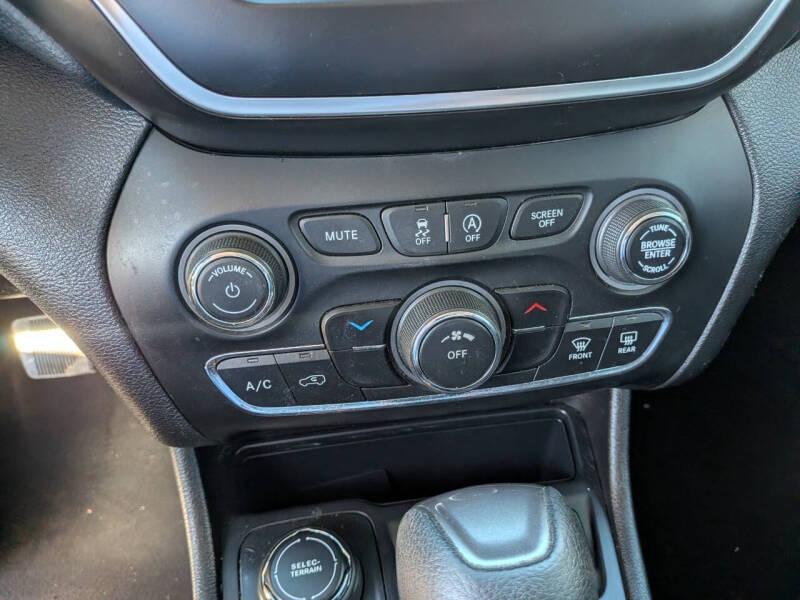 2019 Jeep Cherokee Latitude