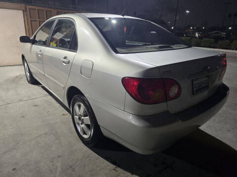 2004 Toyota Corolla LE