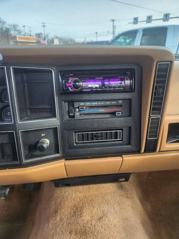 1987 Jeep Comanche Pioneer