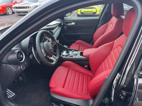 2024 Alfa Romeo Giulia Quadrifoglio