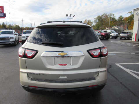 2017 Chevrolet Traverse LT