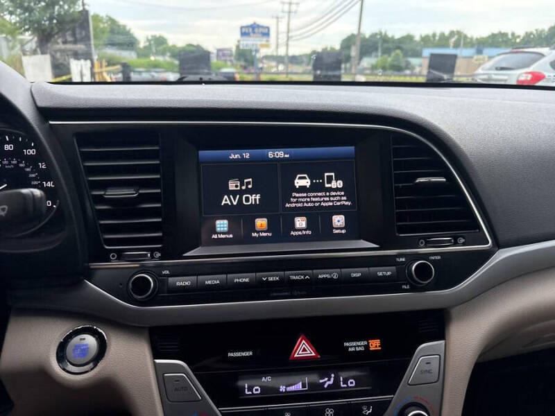 2018 Hyundai Elantra