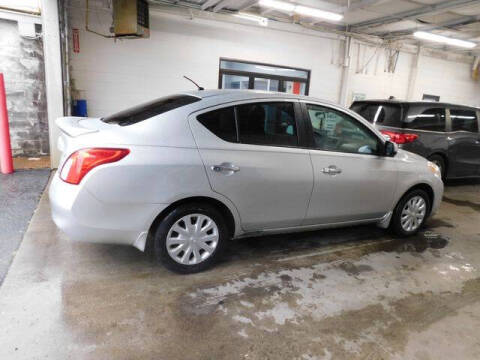 2013 Nissan Versa 1.6 S
